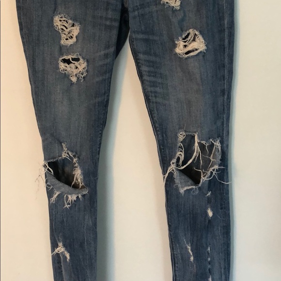 Express mid rise destroyed jeans -regular length - Picture 3 of 6